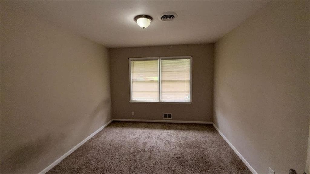 3 bedroom, 3 bathroom, 2,072 sq ft single family residence under contract at 748 Greenhill Drive, Conyers, GA 30012 — photo 10