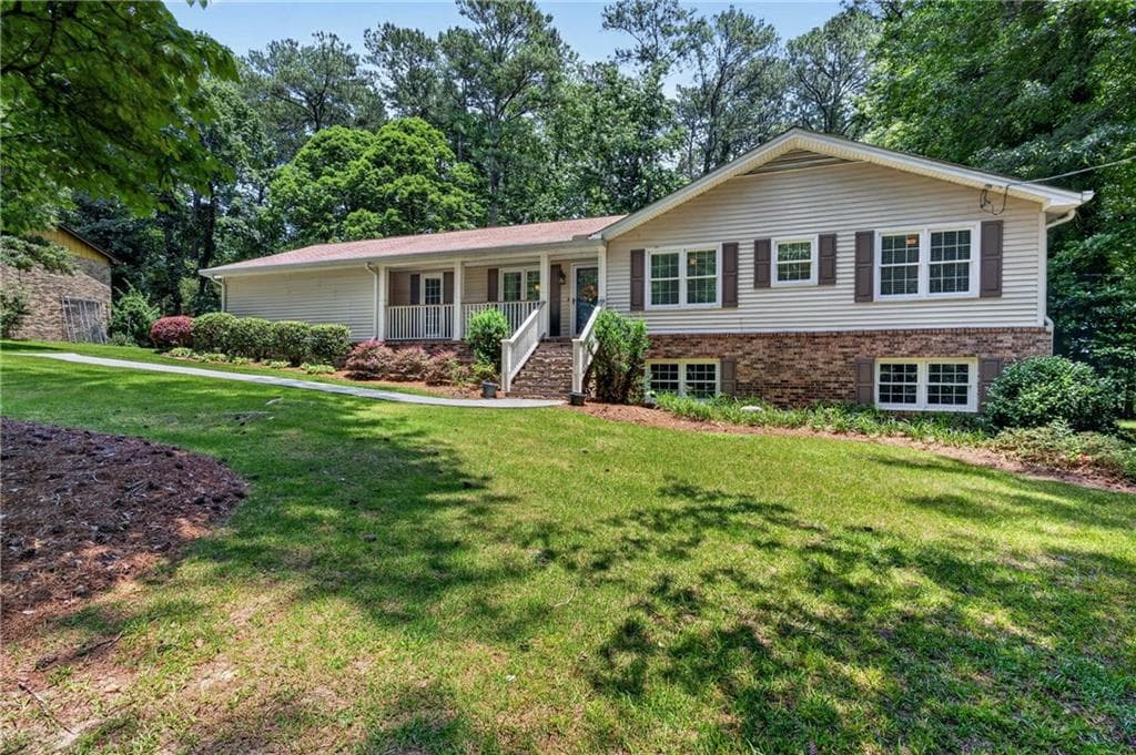 2868 Hickory Lane, Snellville, GA 30078 — most recent listing photo