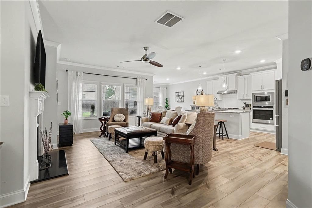 3 bedroom, 3 bathroom, 2,496 sq ft single family residence for sale at 1911 Tidemarsh Lane, Lawrenceville, GA 30045 — photo 7