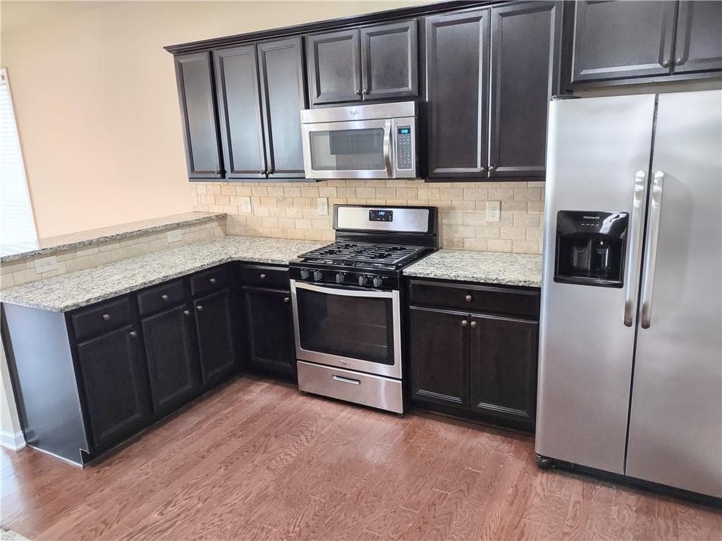 4 bedroom, 3 bathroom, 2,483 sq ft single family residence for rent at 4955 Ducote Trail, Alpharetta, GA 30004 for $2,800 a month — photo 4
