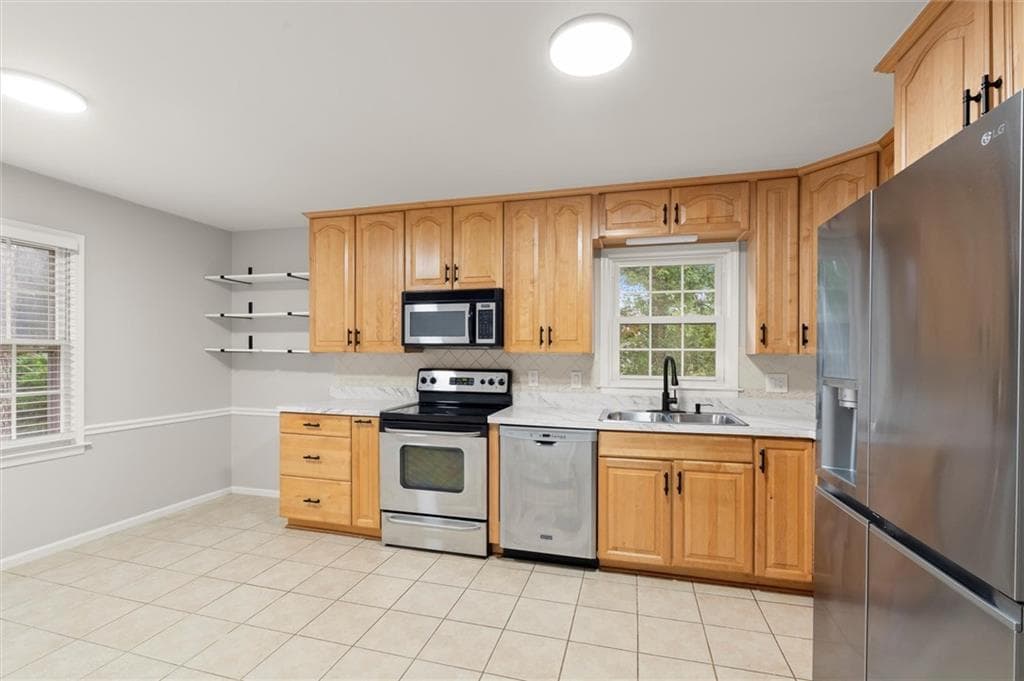5 bedroom, 3 bathroom single family residence for rent at 3220 Casteel Road, Marietta, GA 30062 for $3,400 a month — photo 8