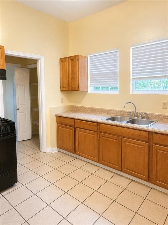 3 bedroom, 2 bathroom, 1,428 sq ft single family residence for sale at 1382 Sylvan Road, Atlanta, GA 30310 — photo 5