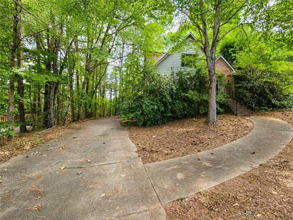3 bedroom, 3 bathroom, 1,749 sq ft single family residence sold at 1498 Kolb Ridge Drive, Marietta, GA 30008