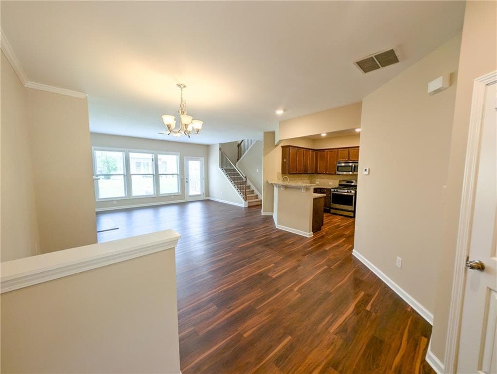 3 bedroom, 3 bathroom, 1,873 sq ft townhouse for sale at 5925 Shiloh Woods Drive, Cumming, GA 30040 — photo 4