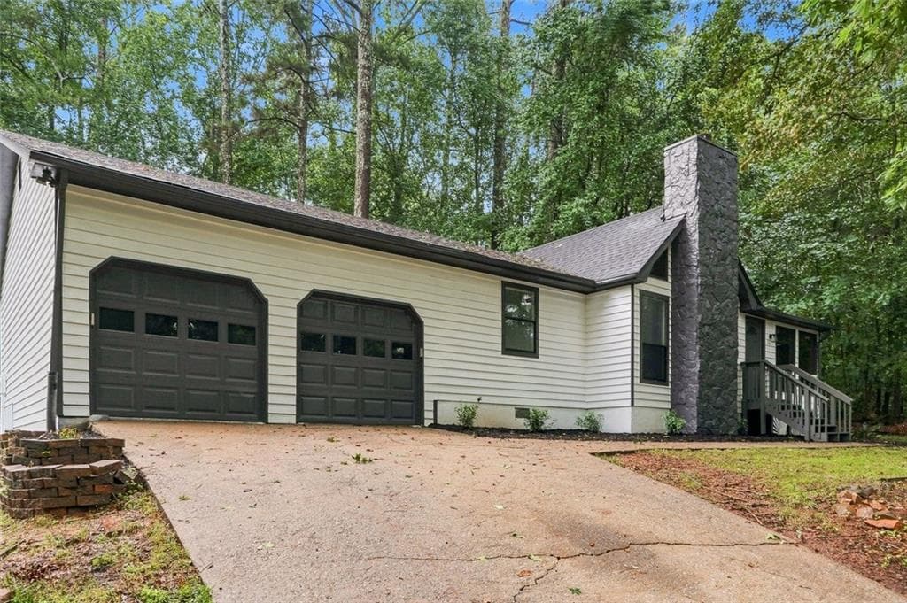 3 bedroom, 2 bathroom, 1,486 sq ft single family residence under contract at 4380 Cary Drive, Snellville, GA 30039 — photo 3