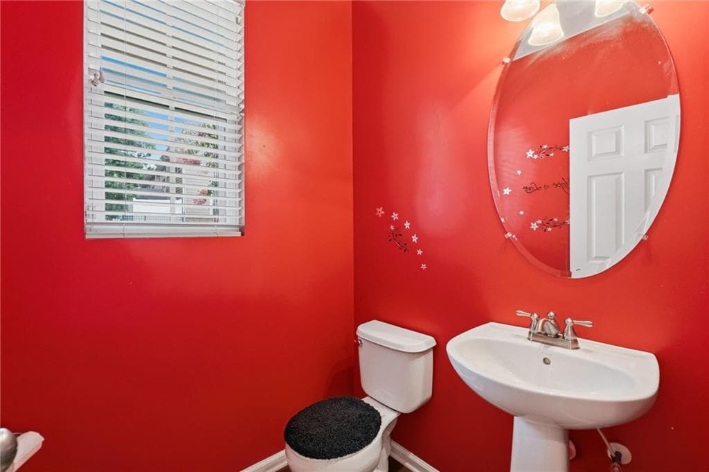 3 bedroom, 3 bathroom, 1,681 sq ft townhouse for sale at 4028 Carlinswood Way, Stone Mountain, GA 30083 — photo 5