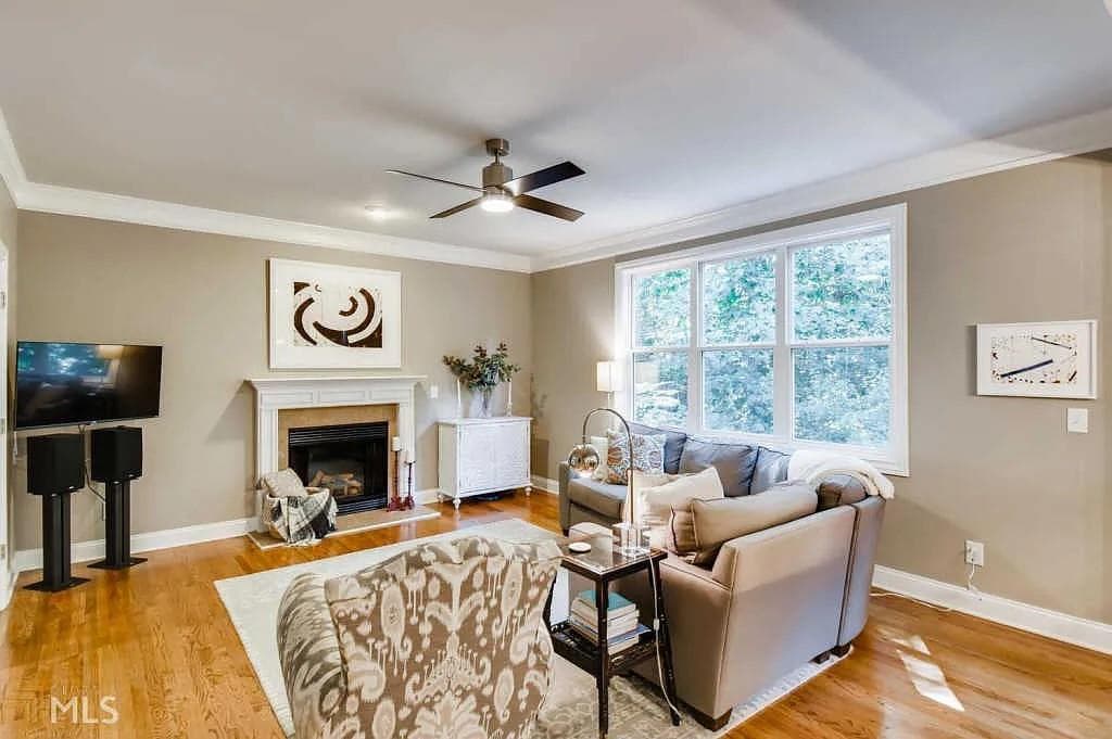 4 bedroom, 4 bathroom, 3,100 sq ft single family residence for rent at 1655 Habershal Drive, Atlanta, GA 30318 for $3,700 a month — photo 8