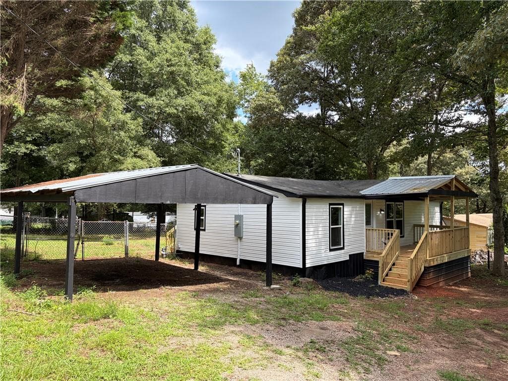 3 bedroom, 2 bathroom, 1,056 sq ft single family residence under contract at 54 Pine Lane, Villa Rica, GA 30180 — photo 2