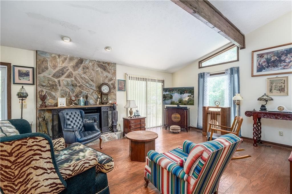 2 bedroom, 2 bathroom, 1,125 sq ft single family residence for sale at 5479 Southern Drive, Villa Rica, GA 30180 — photo 6