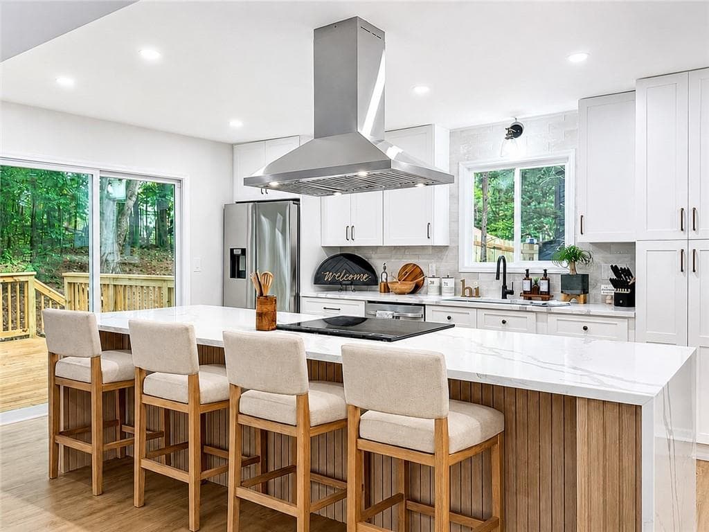 4 bedroom, 3 bathroom, 2,221 sq ft single family residence for sale at 3741 Northpoint Drive, Marietta, GA 30062 — photo 3