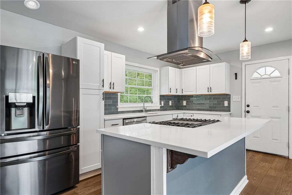 5 bedroom, 3 bathroom, 2,974 sq ft single family residence for sale at 319 Prairie View Place, Atlanta, GA 30311 — photo 2