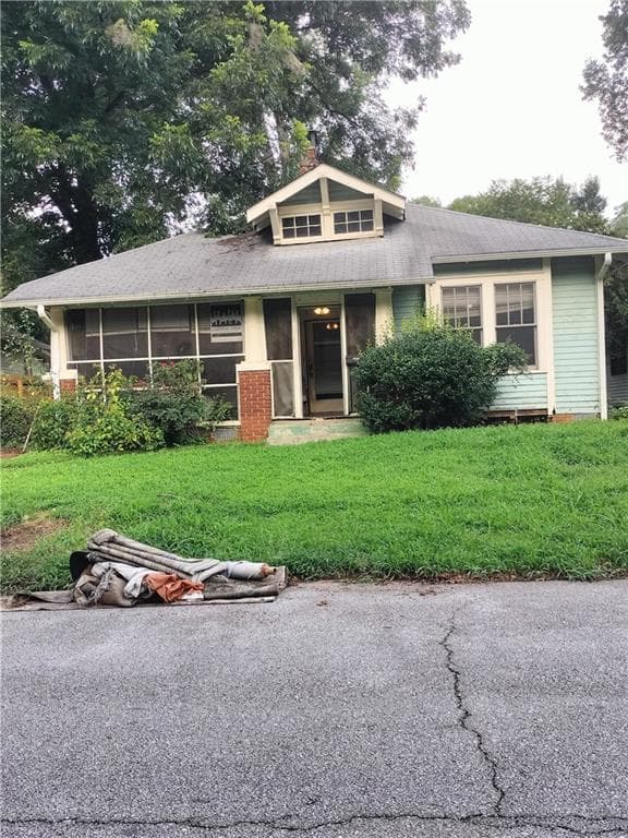 3 bedroom, 1 bathroom, 1,408 sq ft single family residence for sale at 1424 Graham Street, Atlanta, GA 30310 — photo 2