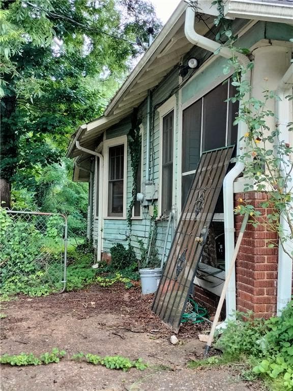 3 bedroom, 1 bathroom, 1,408 sq ft single family residence for sale at 1424 Graham Street, Atlanta, GA 30310 — photo 8