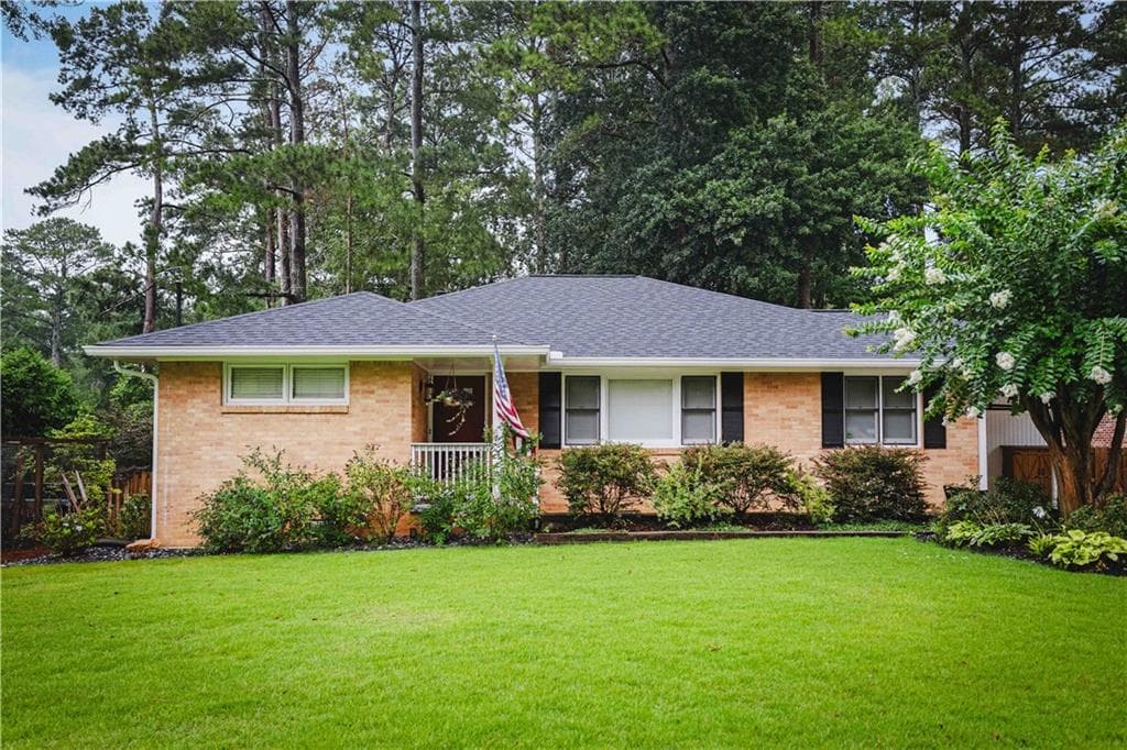 3 bedroom, 2 bathroom, 1,721 sq ft single family residence sold at 957 Homewood Court, Decatur, GA 30033