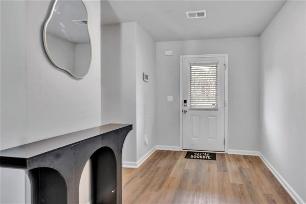 4 bedroom, 3 bathroom, 2,349 sq ft single family residence for sale at 145 Chapel Heights Way, Covington, GA 30016 — photo 6