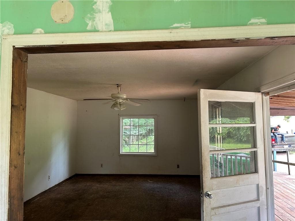 5 bedroom, 1 bathroom, 1,984 sq ft single family residence for sale at 2398 James Springs Road, Danielsville, GA 30633 — photo 7