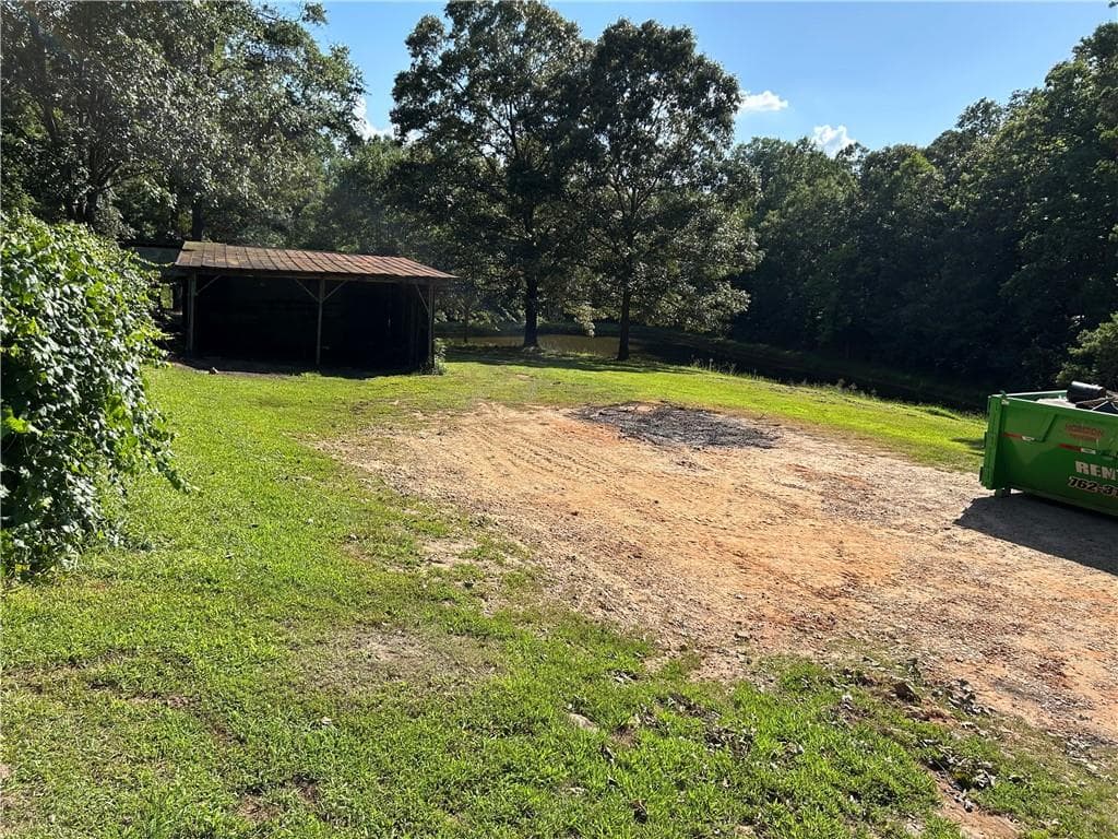 5 bedroom, 1 bathroom, 1,984 sq ft single family residence for sale at 2398 James Springs Road, Danielsville, GA 30633 — photo 9