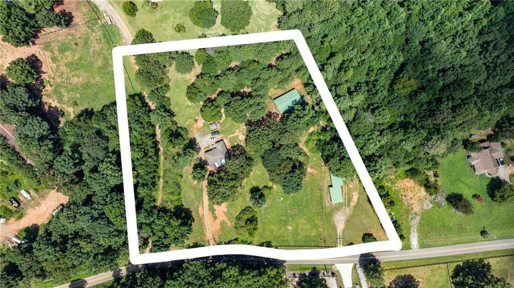 3 bedroom, 1 bathroom single family residence under contract at 2140 Wilkie Road, Alpharetta, GA 30004 — photo 3
