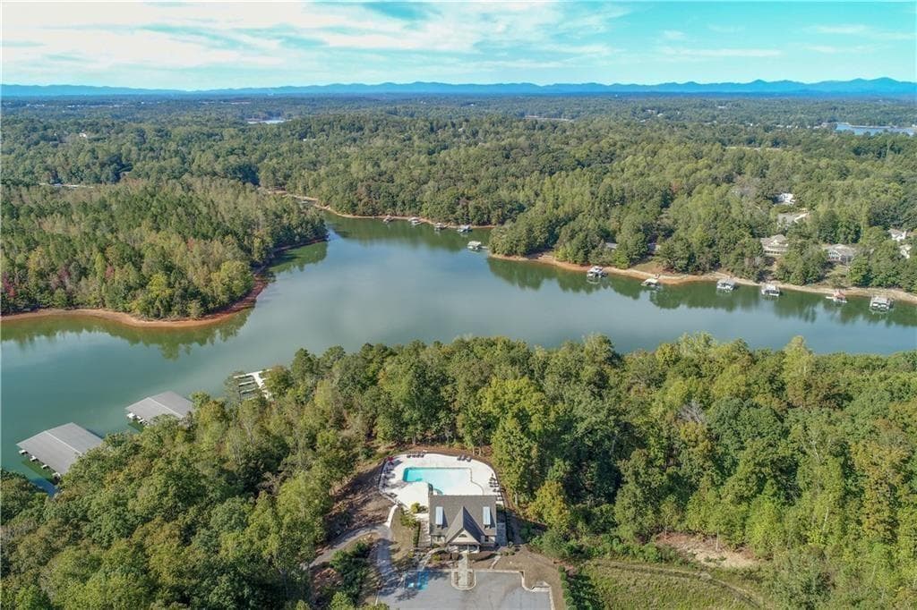 4 bedroom, 5 bathroom, 4,126 sq ft single family residence for sale at 7410 Crestline Drive, Dawsonville, GA 30534 — photo 8