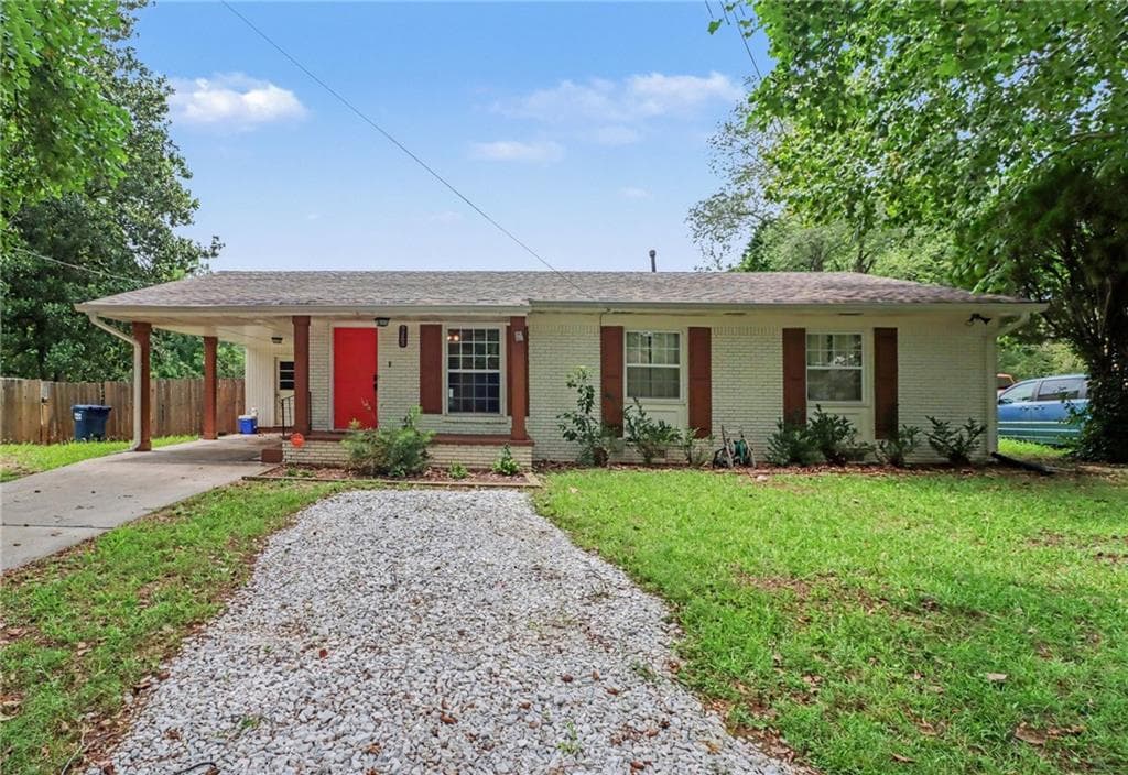 3 bedroom, 2 bathroom, 1,092 sq ft single family residence for sale at 5283 Chantilly Terrace, Atlanta, GA 30349