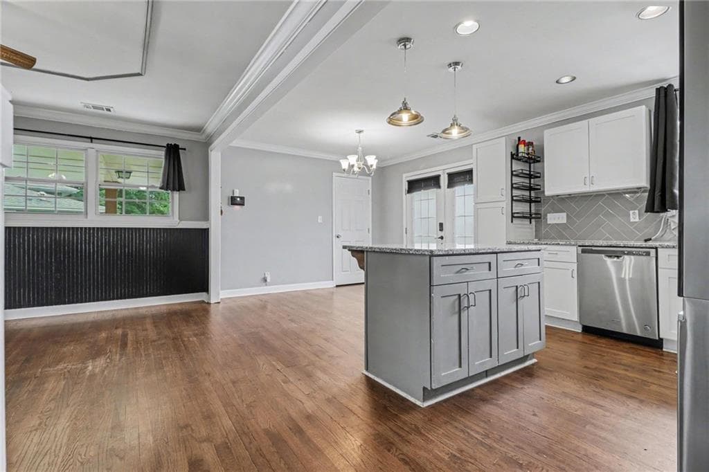 3 bedroom, 2 bathroom, 1,092 sq ft single family residence for sale at 5283 Chantilly Terrace, Atlanta, GA 30349 — photo 8