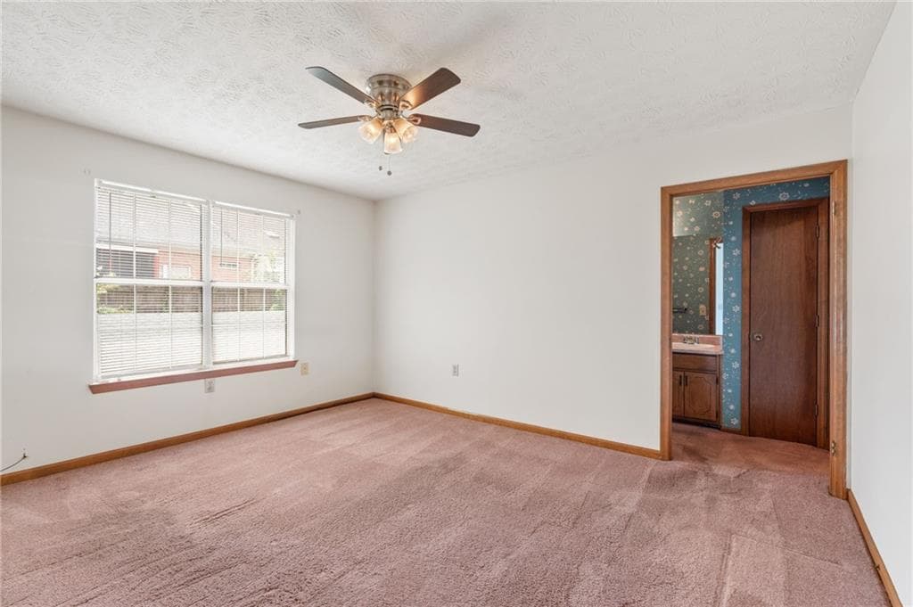 2 bedroom, 2 bathroom, 1,204 sq ft townhouse under contract at 272 Olde Oaks Lane, Riverdale, GA 30274 — photo 5