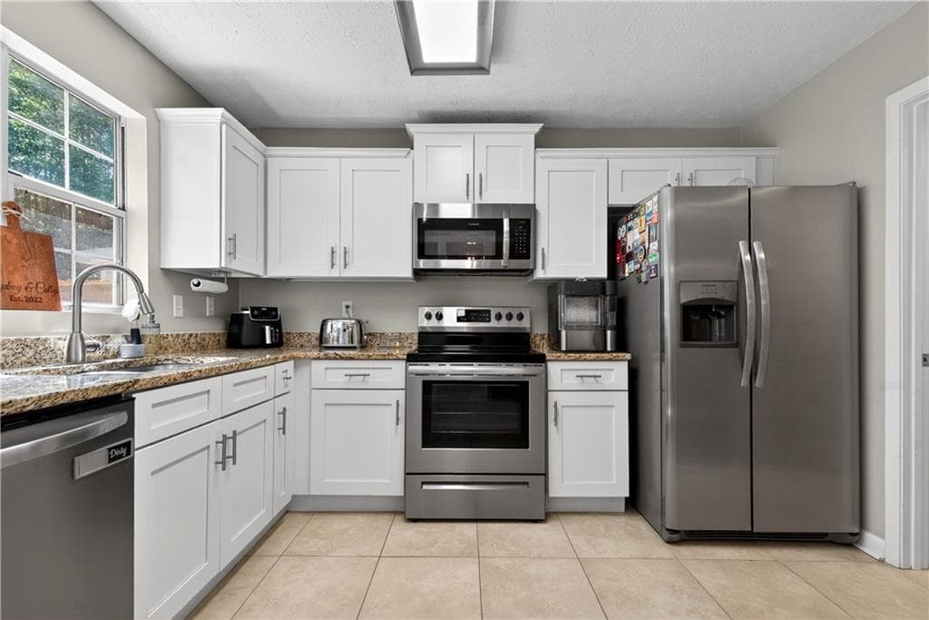 3 bedroom, 3 bathroom, 1,656 sq ft single family residence for rent at 5035 N Bridges Drive, Alpharetta, GA 30022 for $2,550 a month — photo 9