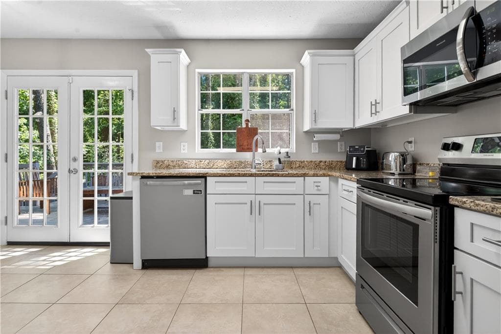 3 bedroom, 3 bathroom, 1,656 sq ft single family residence for rent at 5035 N Bridges Drive, Alpharetta, GA 30022 for $2,550 a month — photo 10