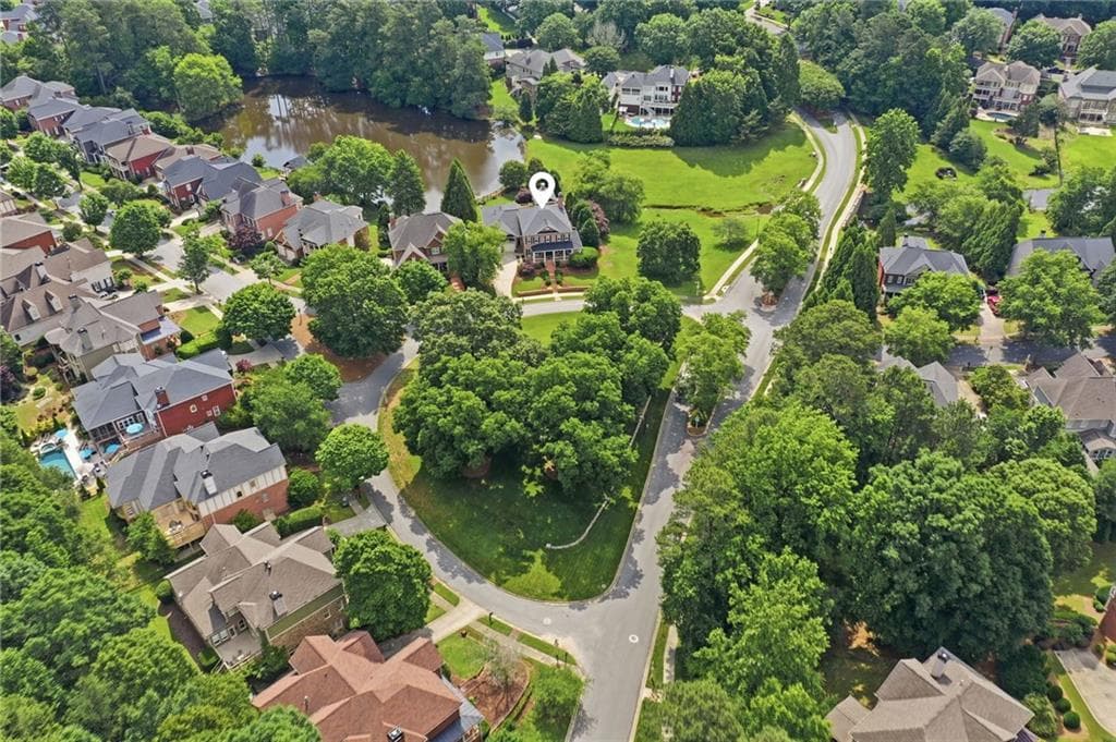 5 bedroom, 6 bathroom, 5,784 sq ft single family residence for sale at 1072 Moores Walk Lane, Suwanee, GA 30024 — photo 3