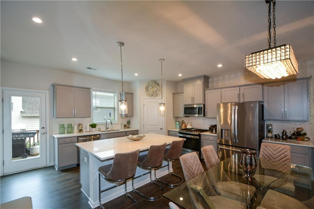 3 bedroom, 3 bathroom, 1,846 sq ft townhouse for sale at 6605 Brooklyn Court, Mableton, GA 30126 — photo 8