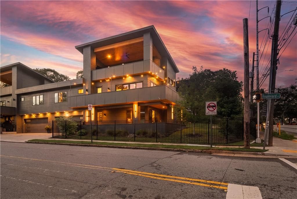5 bedroom, 5 bathroom, 2,713 sq ft townhouse for sale at 10 Moreland, Atlanta, GA 30307 — photo 4
