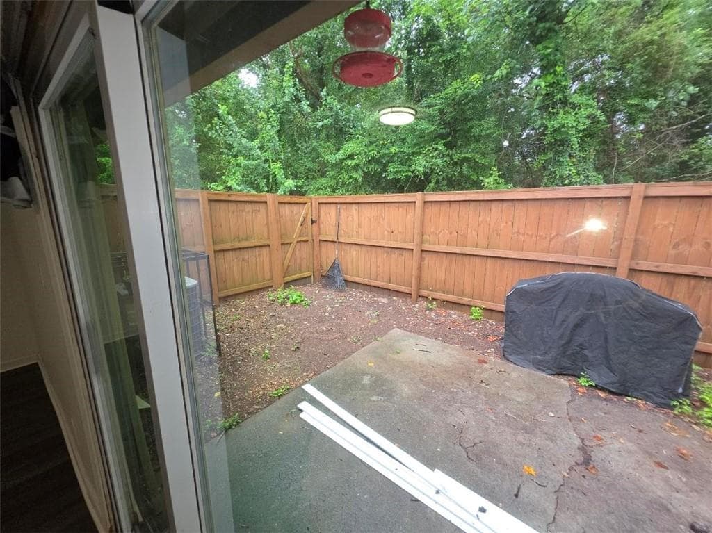 2 bedroom, 1 bathroom, 994 sq ft condominium for sale at 3183 Nectarine Circle, Decatur, GA 30034 — photo 9
