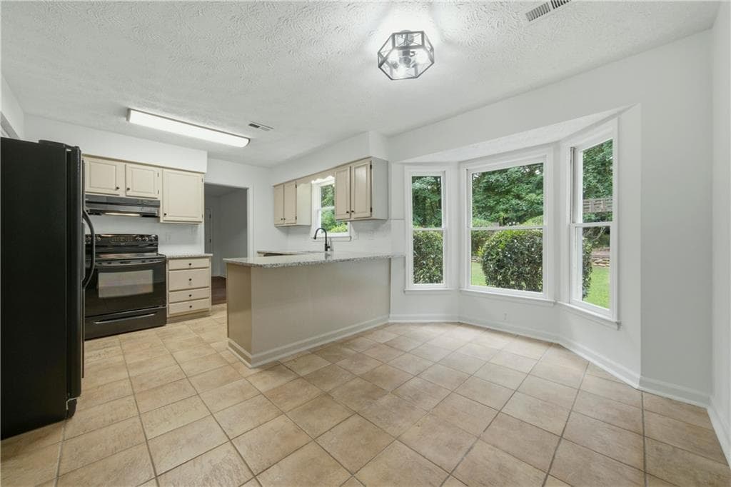 4 bedroom, 3 bathroom, 2,168 sq ft single family residence for sale at 175 Old Mill, Fayetteville, GA 30214 — photo 10