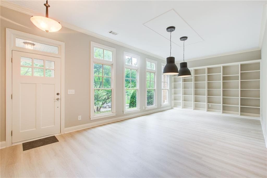 4 bedroom, 3 bathroom, 3,049 sq ft townhouse for sale at 12541 Danesfeld Drive, Milton, GA 30004 — photo 6