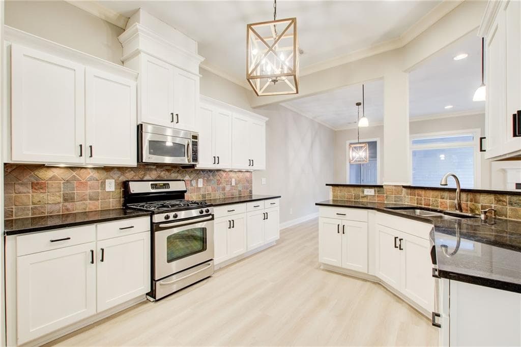 4 bedroom, 3 bathroom, 3,049 sq ft townhouse for sale at 12541 Danesfeld Drive, Milton, GA 30004 — photo 9