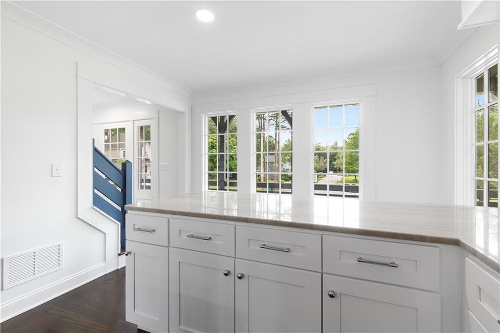 4 bedroom, 5 bathroom, 2,500 sq ft single family residence for rent at 1296 Hilton Drive, Marietta, GA 30062 for $4,500 a month — photo 7