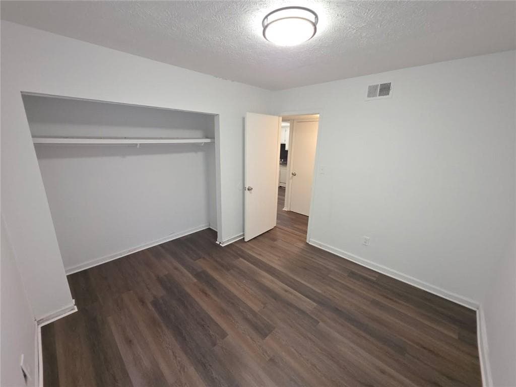2 bedroom, 1 bathroom, 994 sq ft condominium for sale at 3183 Nectarine Circle, Decatur, GA 30034 — photo 8