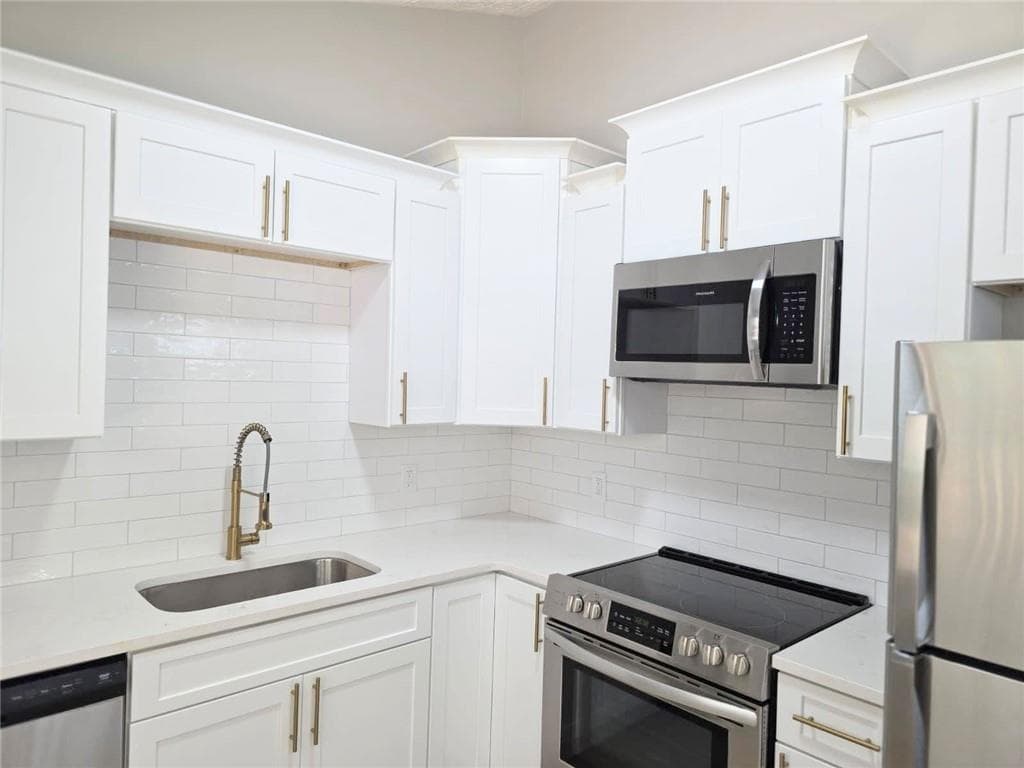 4 bedroom, 2 bathroom, 1,328 sq ft single family residence for sale at 1436 Towne Harbor Lane, Woodstock, GA 30189 — photo 9