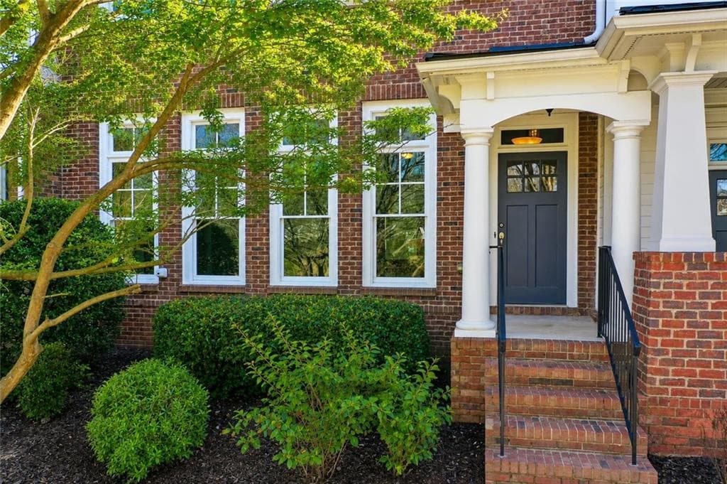 4 bedroom, 3 bathroom, 3,049 sq ft townhouse for sale at 12541 Danesfeld Drive, Milton, GA 30004 — photo 2