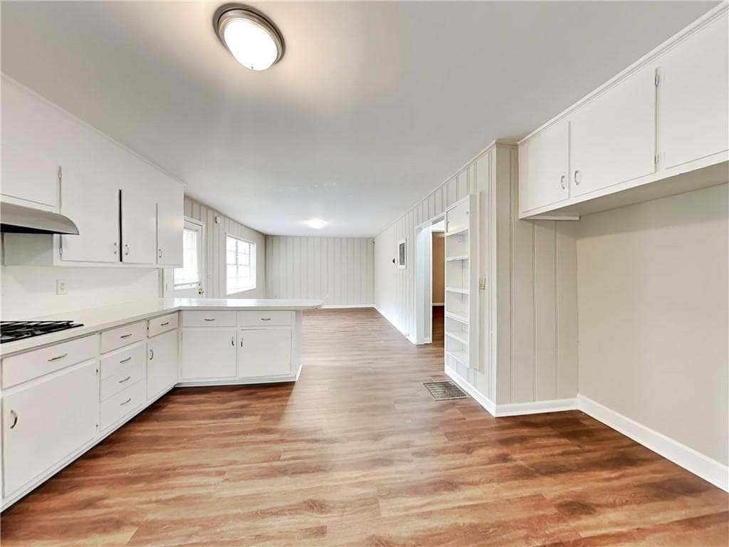 2 bedroom, 1 bathroom, 856 sq ft duplex for rent at 199 Howard Street Unit 2, Atlanta, GA 30317 for $1,345 a month — photo 1 of 13