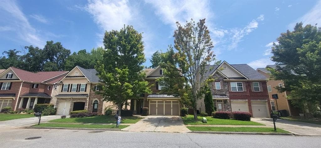 3 bedroom, 3 bathroom, 2,430 sq ft single family residence for rent at 1659 Sentinel View Drive, Lawrenceville, GA 30043 for $2,400 a month — photo 2