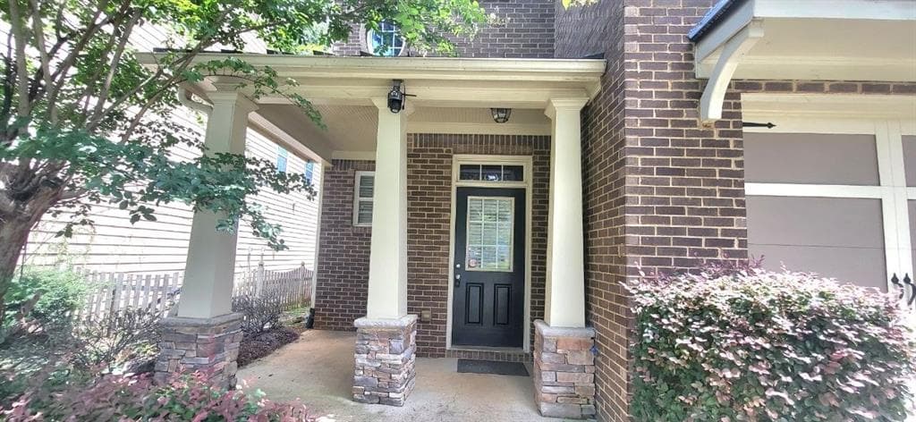 3 bedroom, 3 bathroom, 2,430 sq ft single family residence for rent at 1659 Sentinel View Drive, Lawrenceville, GA 30043 for $2,400 a month — photo 5