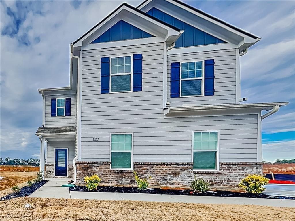 3 bedroom, 3 bathroom, 2,277 sq ft single family residence for rent at 127 Avondale Boulevard, Conyers, GA 30013 for $2,150 a month — photo 1 of 16
