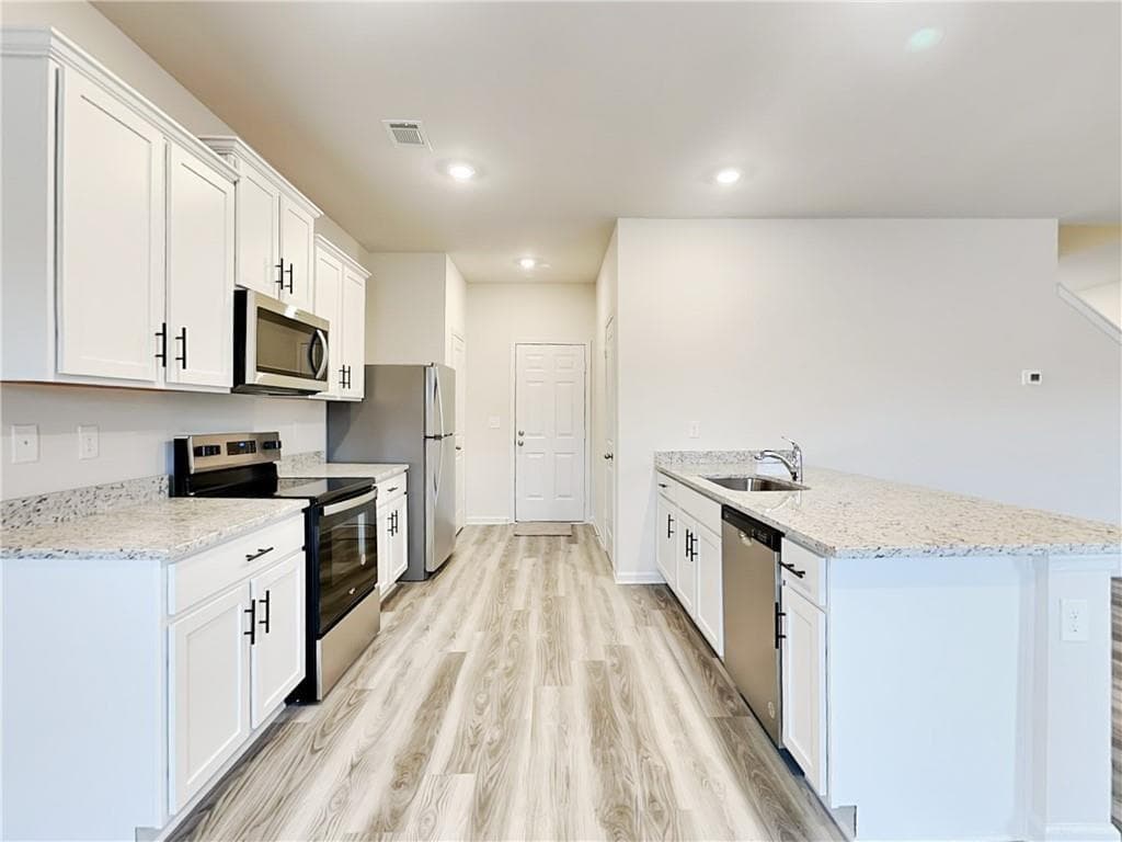 3 bedroom, 3 bathroom, 2,277 sq ft single family residence for rent at 127 Avondale Boulevard, Conyers, GA 30013 for $2,150 a month — photo 3