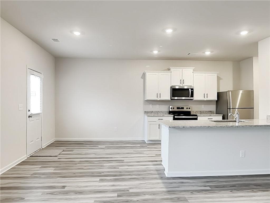 3 bedroom, 3 bathroom, 2,277 sq ft single family residence for rent at 127 Avondale Boulevard, Conyers, GA 30013 for $2,150 a month — photo 4