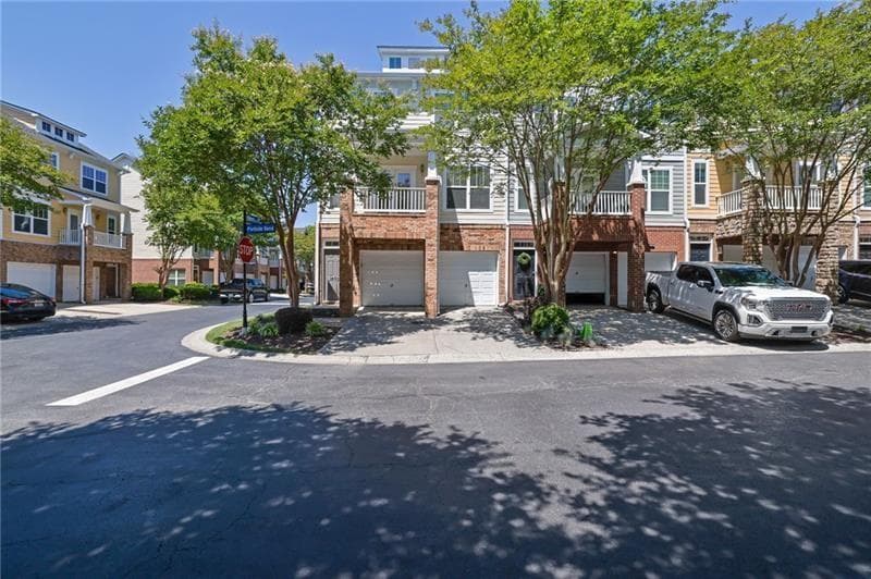3 bedroom, 4 bathroom, 2,390 sq ft townhouse for sale at 14000 Portside Bend, Milton, GA 30004