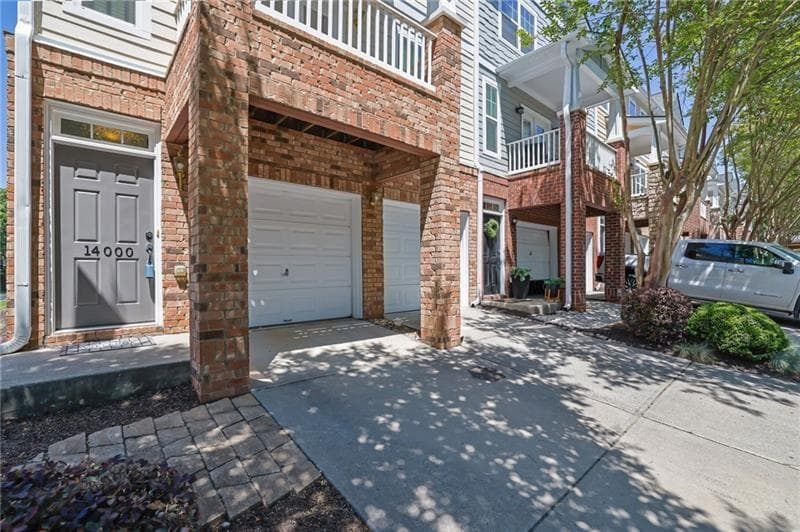 3 bedroom, 4 bathroom, 2,390 sq ft townhouse for sale at 14000 Portside Bend, Milton, GA 30004 — photo 4