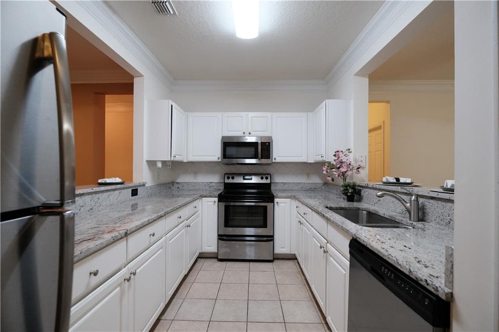3 bedroom, 2 bathroom, 1,546 sq ft condominium for rent at 4007 Westchester Ridge, Brookhaven, GA 30329 for $2,300 a month — photo 2