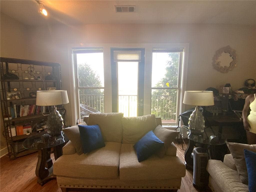 1 bedroom, 2 bathroom, 683 sq ft condominium for sale at 1195 Milton Terrace 1205, Atlanta, GA 30315 — photo 2