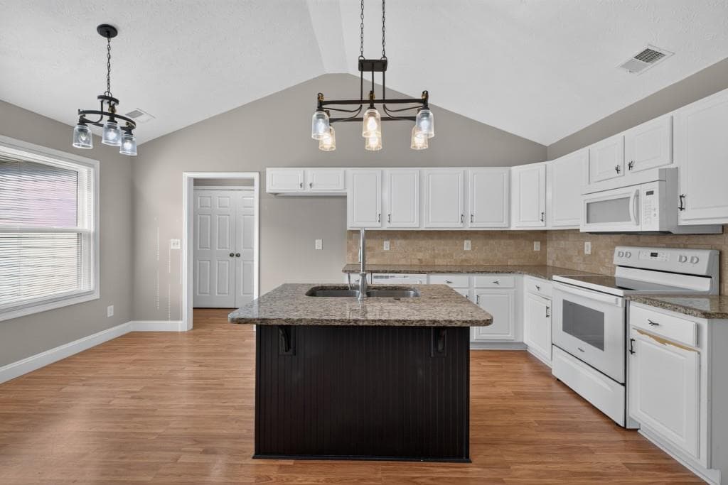 3 bedroom, 2 bathroom, 1,456 sq ft single family residence under contract at 2337 Hartley Court, Statham, GA 30666 — photo 7
